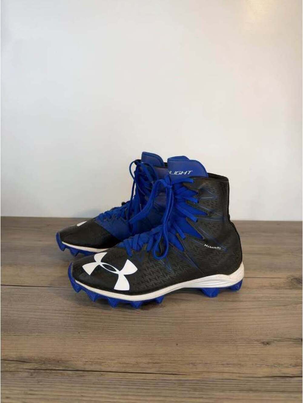 Under Armour Highlight RM Jr Youth Football Cleats Black Blue Size 3.5Y